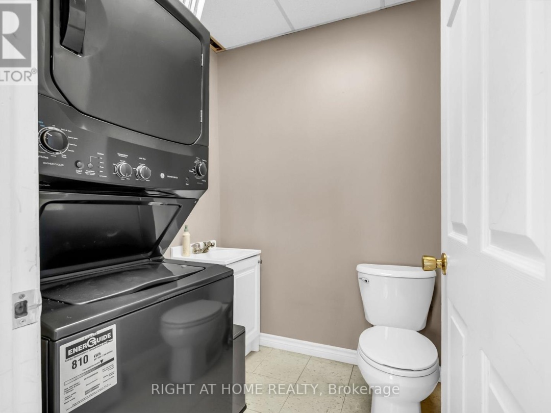 32 MATCHEDASH STREET N, 