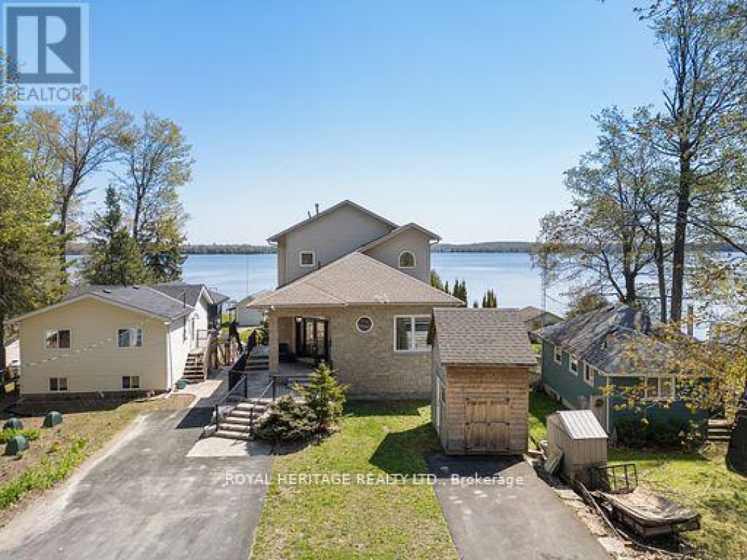 34 HILLS ROAD, Pigeon Lake