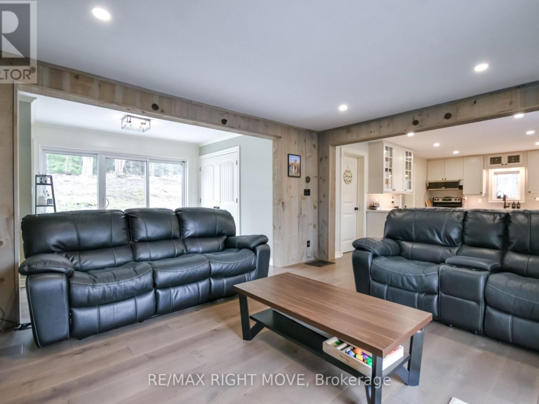 203 MUSQUASH ROAD, Gravenhurst (Muskoka (S))