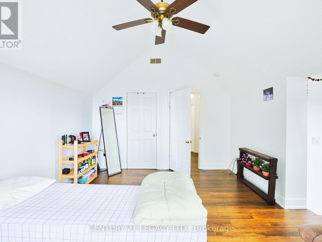 23 LANSDOWNE STREET W, Huntsville (Chaffey)