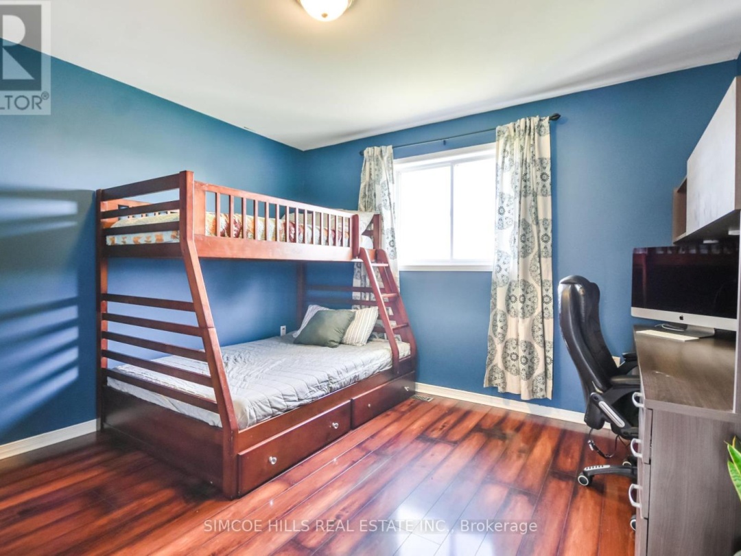 73 VANESSA DRIVE, 
