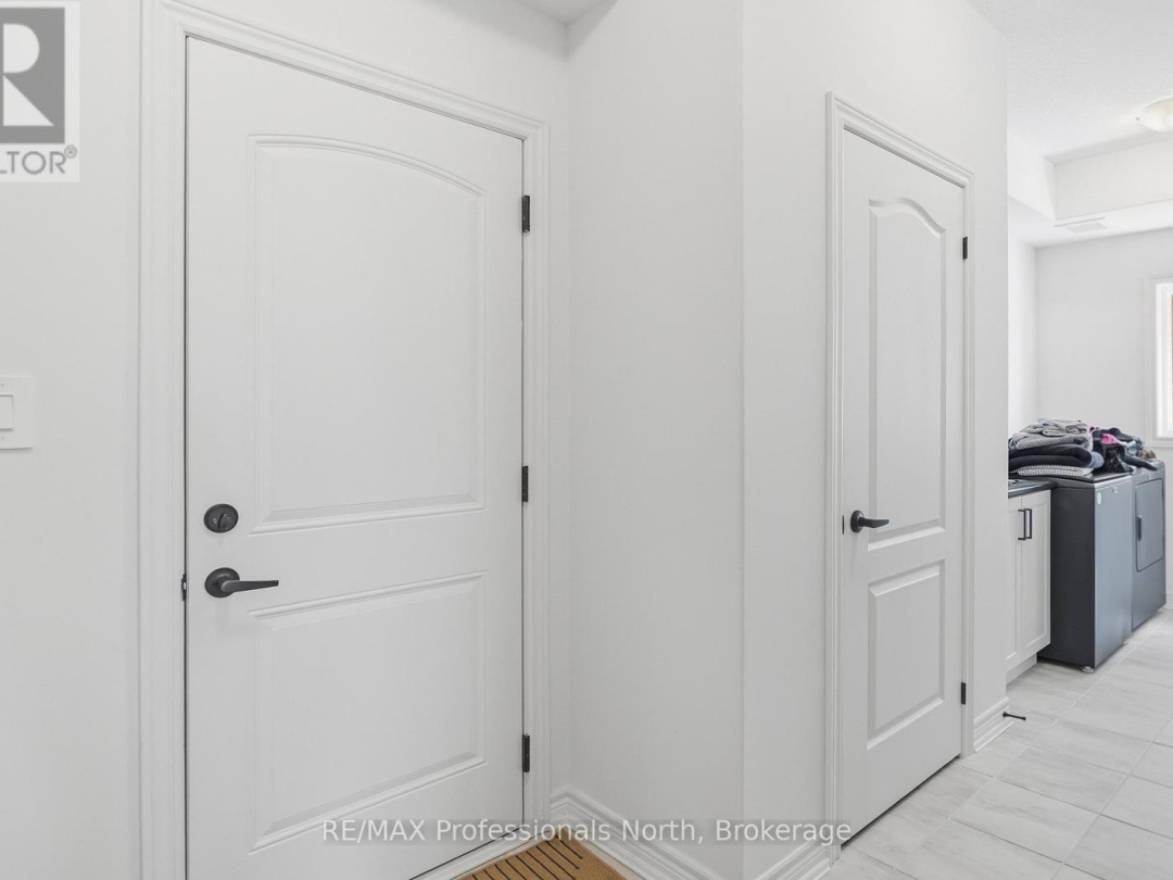 75 EAGLECREST AVENUE, Huntsville (Chaffey)