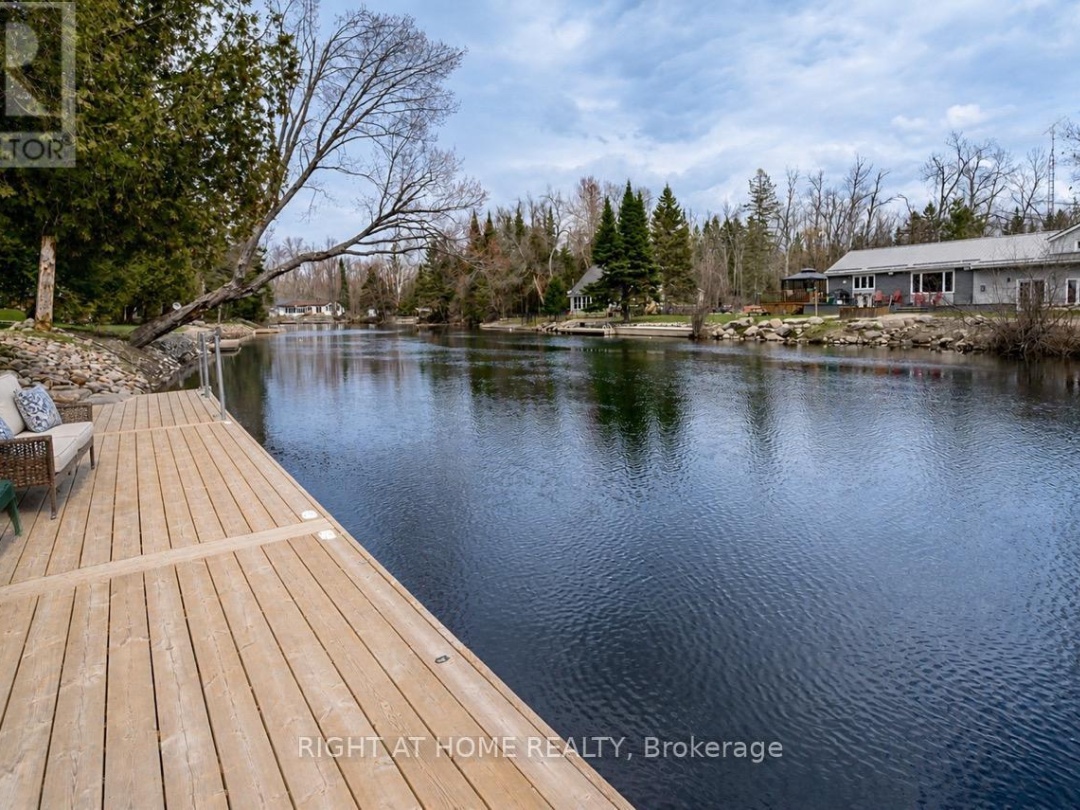 369 SOUTHAM DRIVE, Burnt River