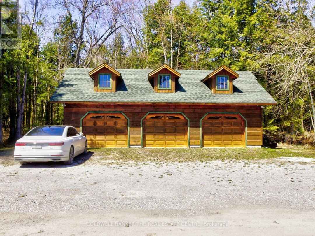 16 EVERGREEN WAY, Pigeon Lake