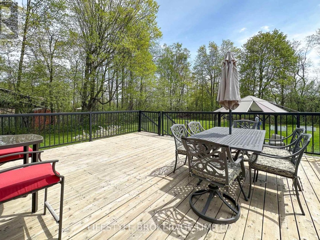133 ROBMAR CRESCENT, Kawartha Lakes (Manilla)