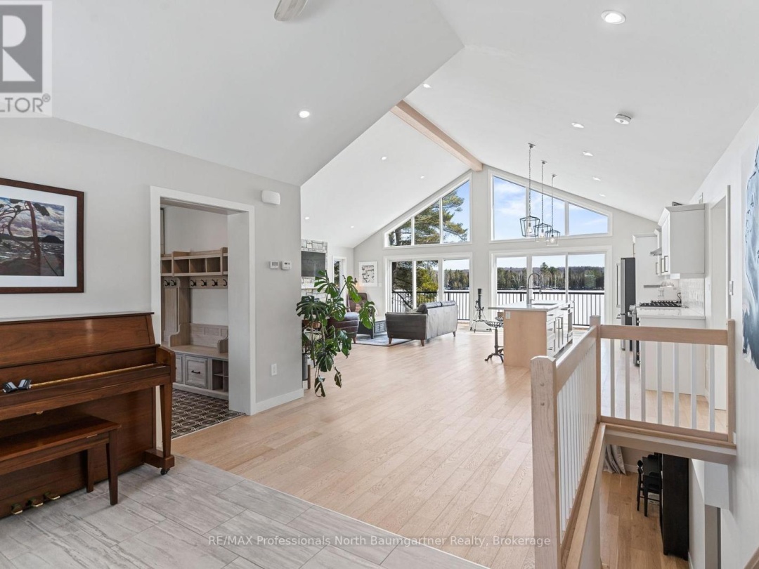 4318 GLAMORGAN ROAD, Haas Lake