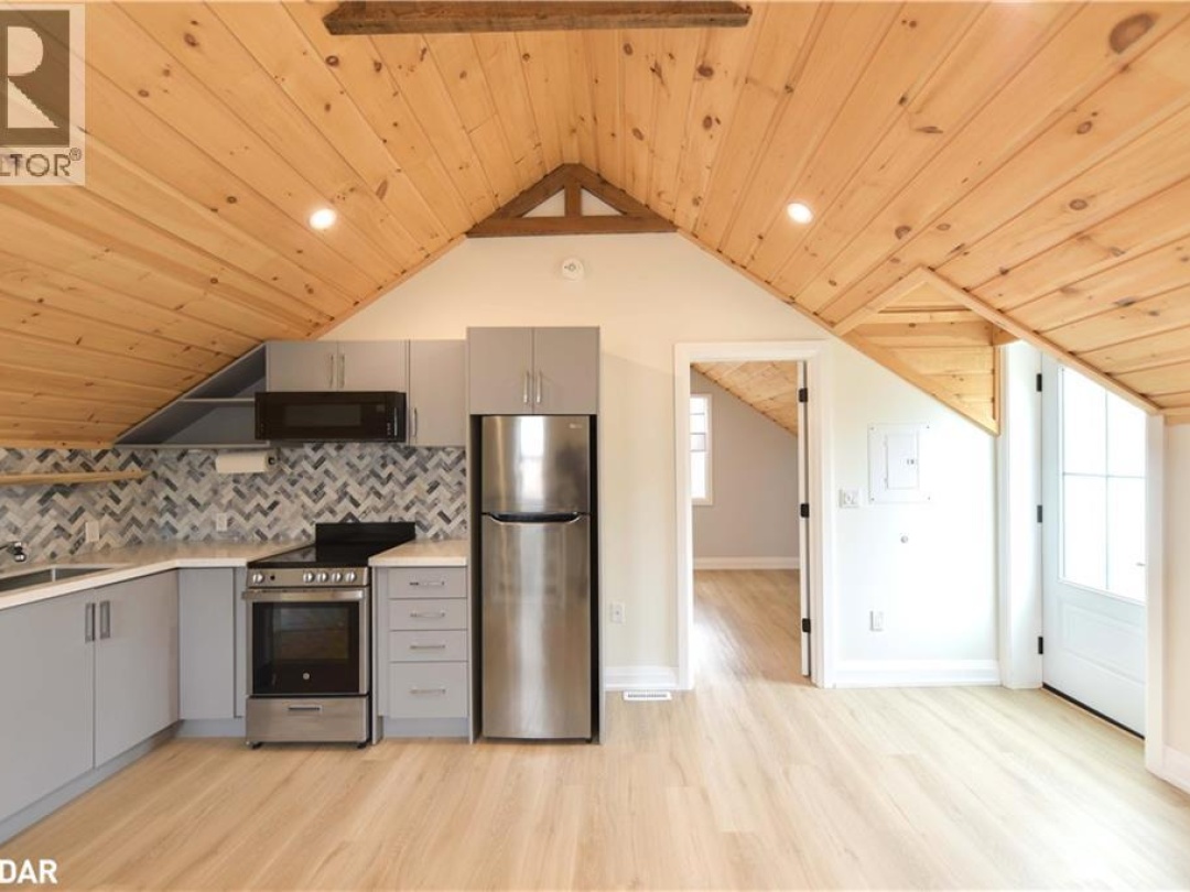 274 MISSISSAGA Street W, 