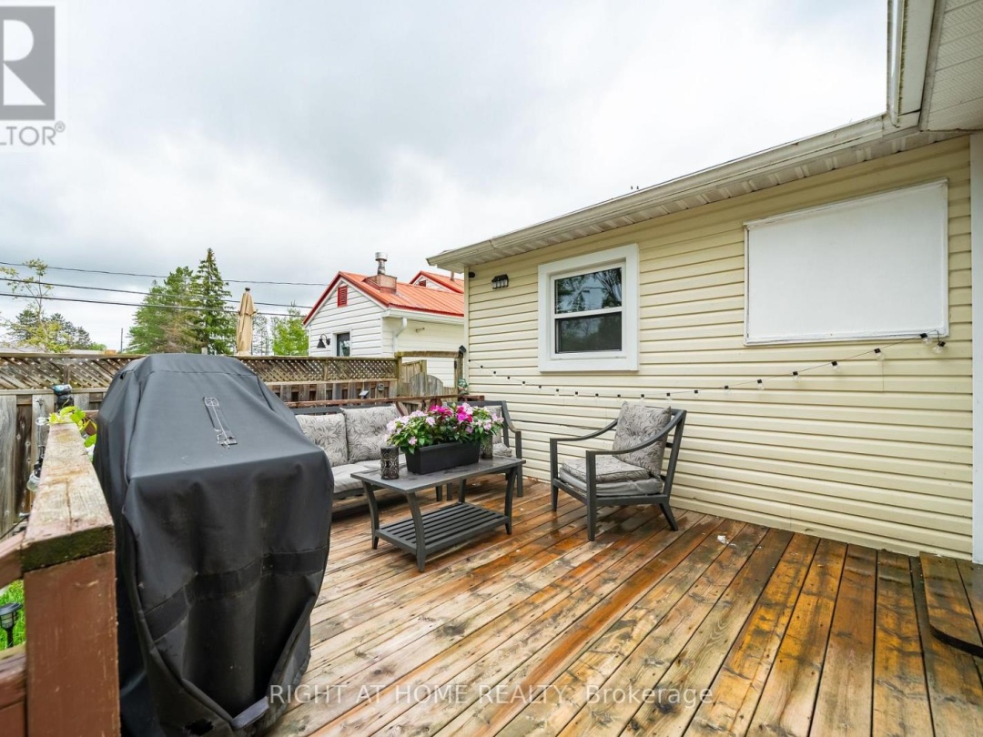 3392 CORONATION AVENUE, 