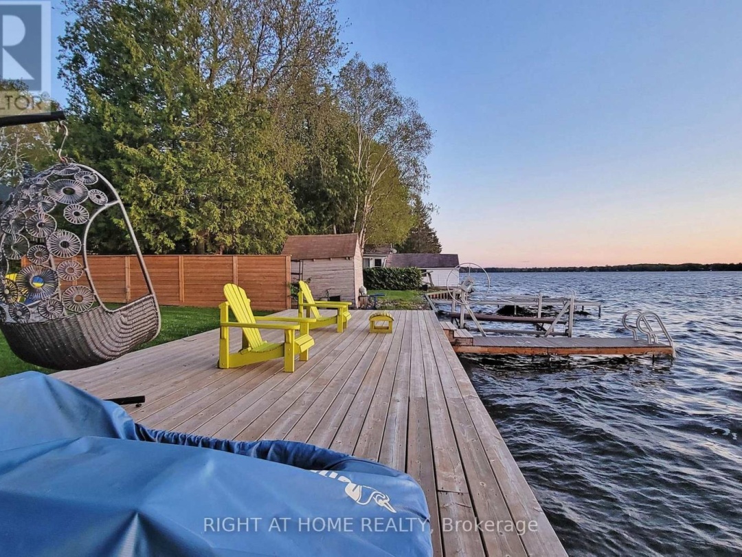 62 ANTIQUARY ROAD, Canal Lake