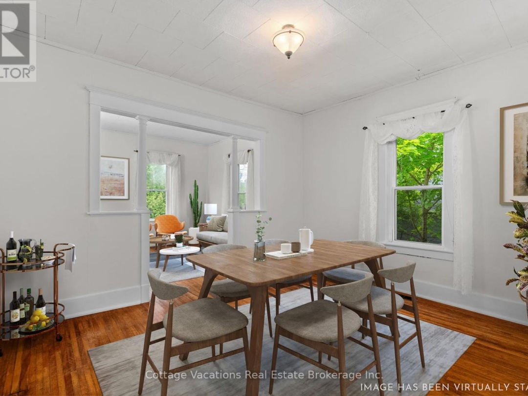 1 DUNCAN STREET E, 