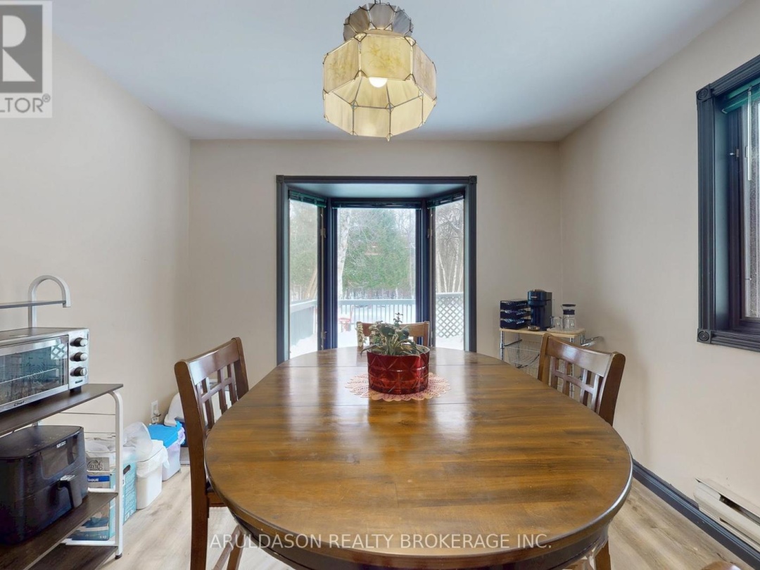 1208 BIRCHCLIFFE CRESCENT, Severn