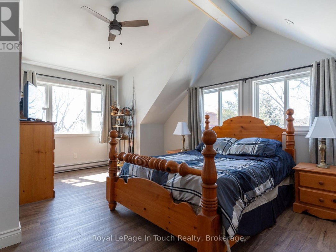 26 MACEY BAY ROAD, 