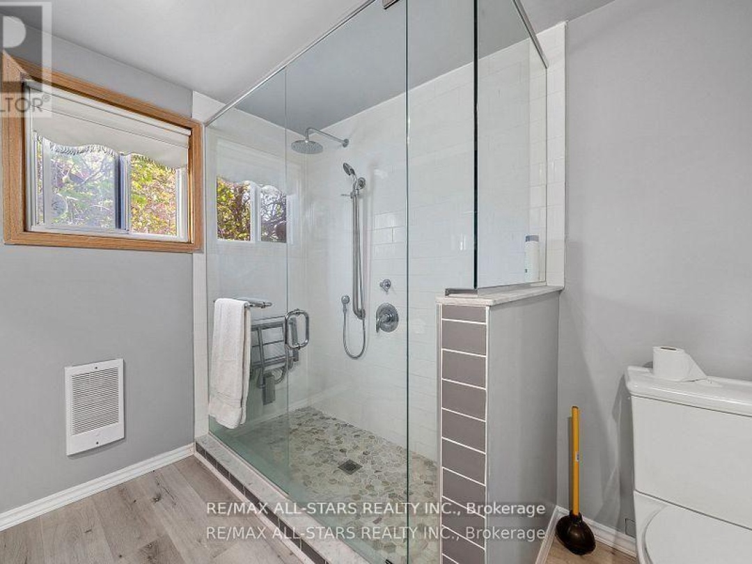 61 FRANCIS STREET E, Kawartha Lakes (Fenelon Falls)