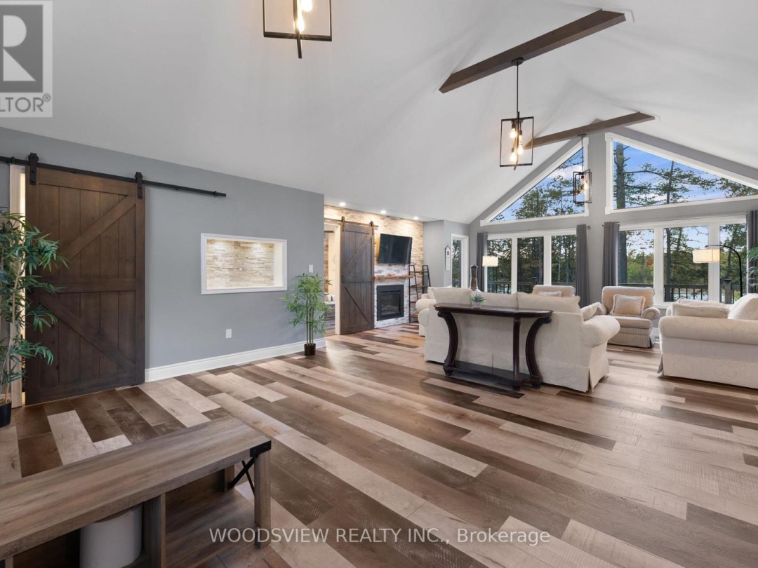 89 LITTLE SILVER WAY, 