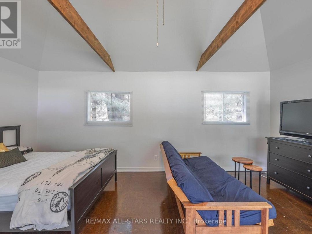 24 RELAX AVENUE, Gull River