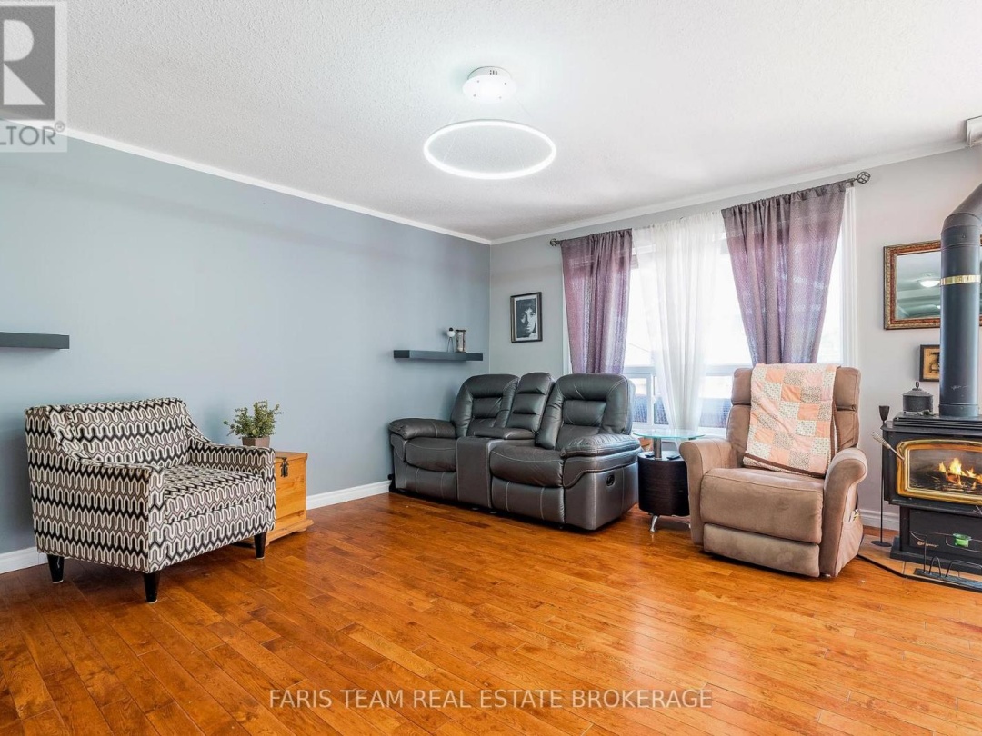 91 PARK STREET, Tay (Victoria Harbour)
