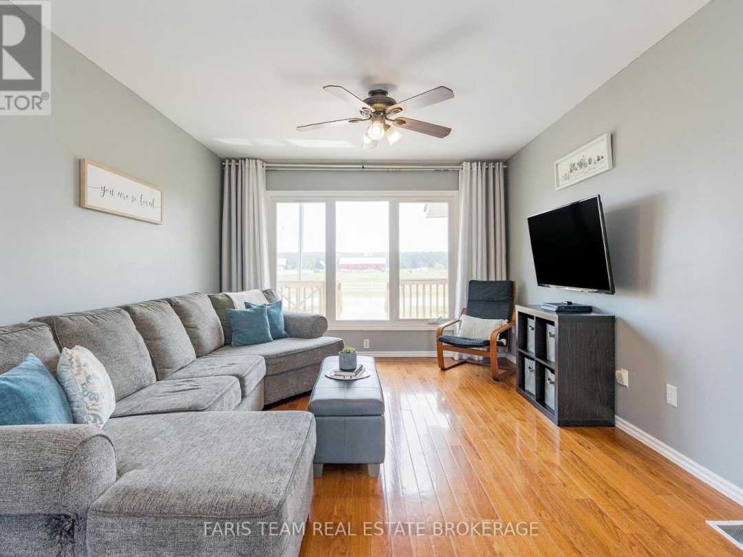 1105 FRASERBURG ROAD, 