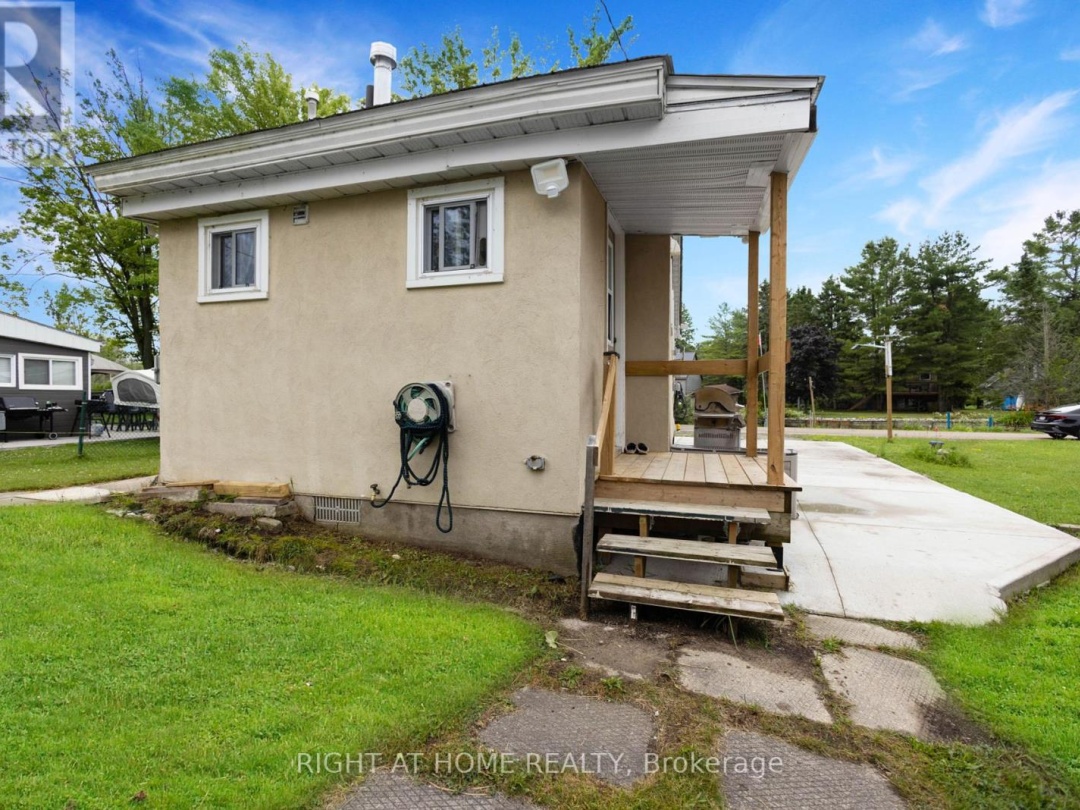 25 PLAYFAIR DRIVE, 