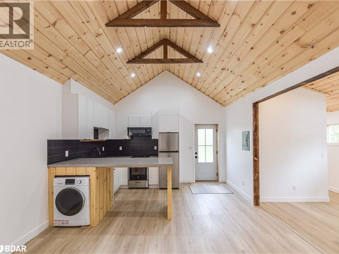 274 MISSISSAGA Street W, 