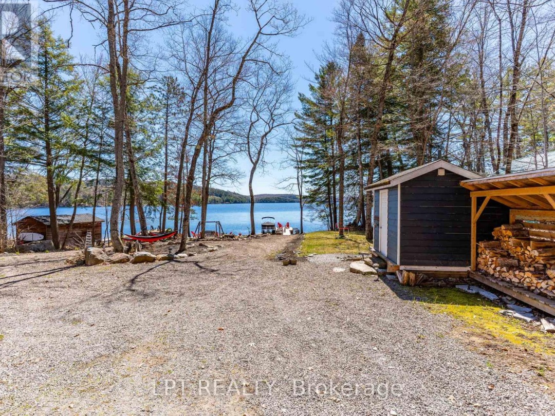 1369 HIPKISS DRIVE, Haliburton Lake