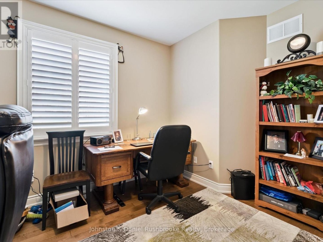 1842 MEADOWVIEW COURT, Severn (Marchmont)