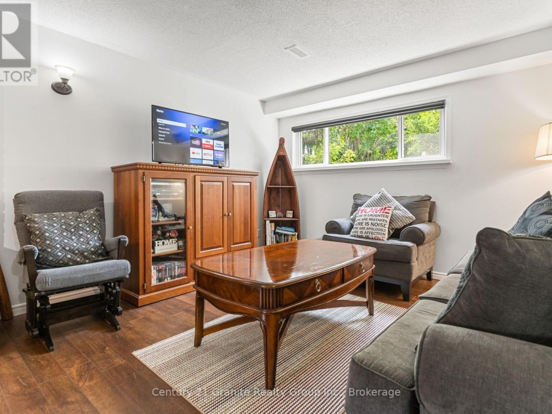 4 BIRCH CRESCENT, 