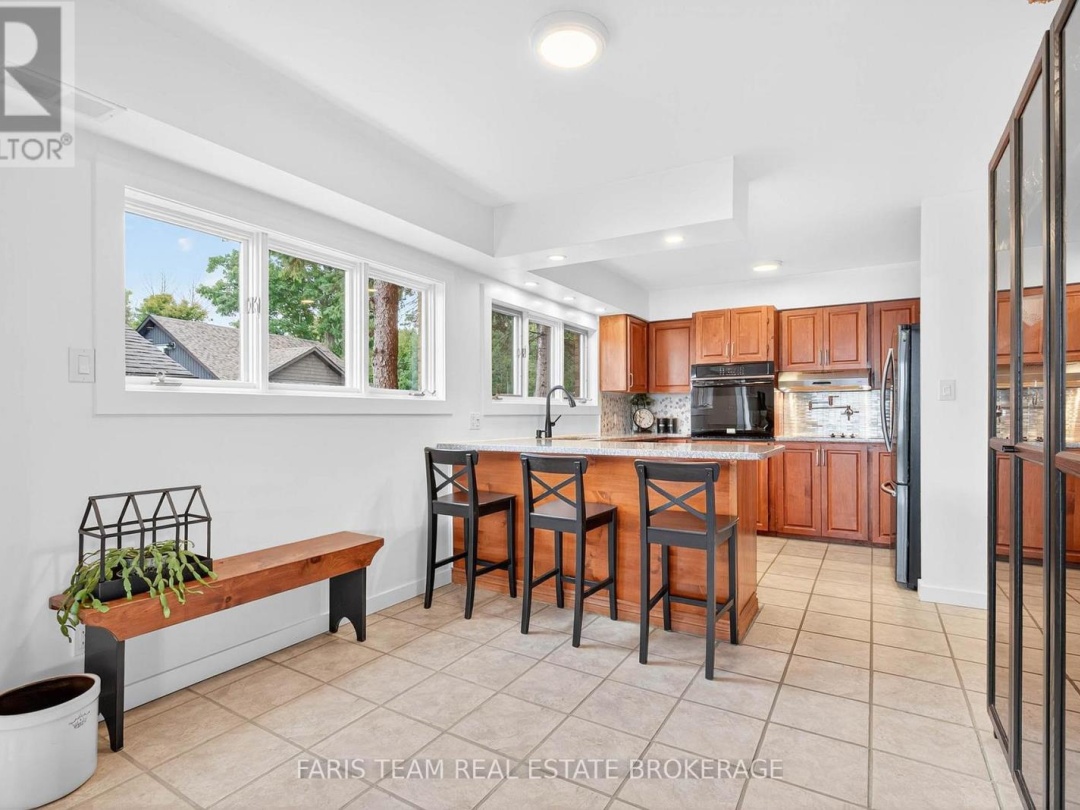 238 ROBINS POINT ROAD, Georgian Bay