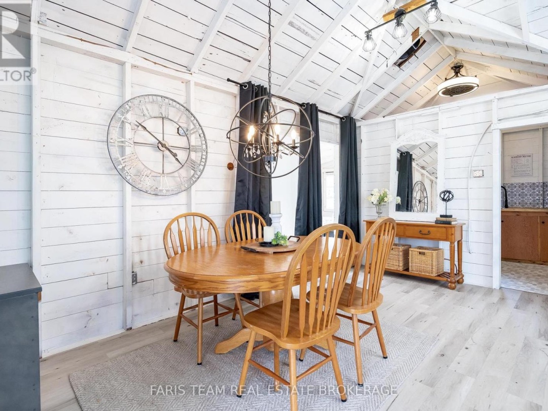 365 ROBINS POINT ROAD, 
