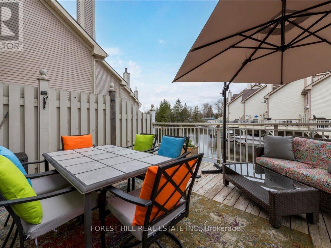 8 - 100 LAGUNA PARKWAY, 