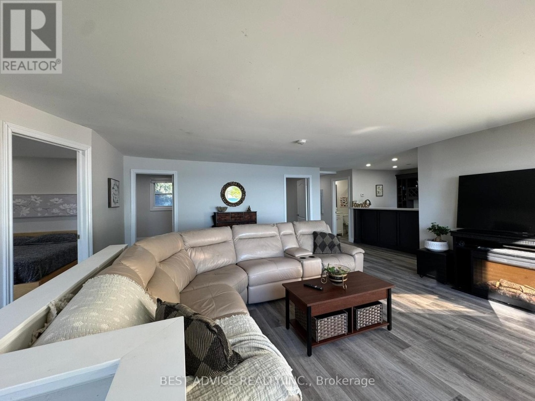 3794 MULEY POINT LANE, Lake Simcoe