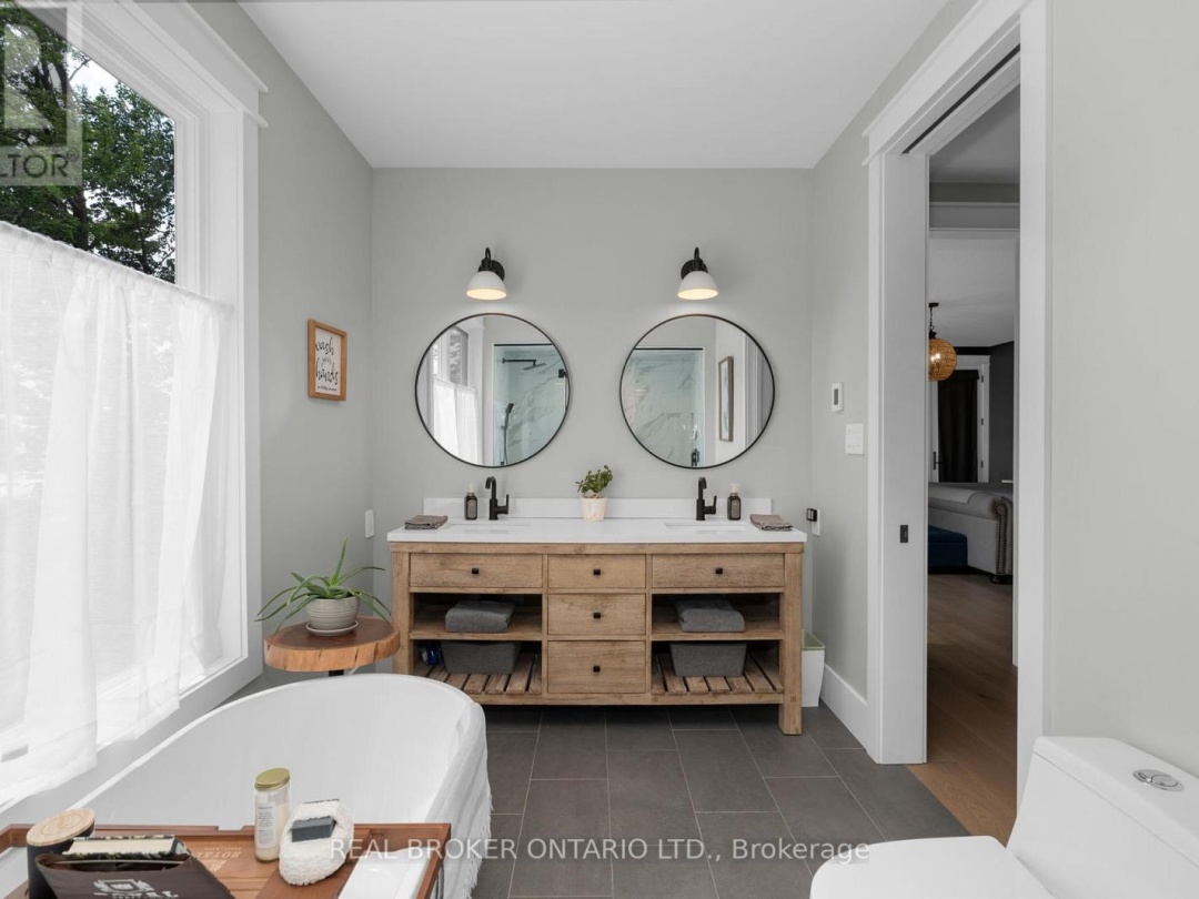 3239 CRESCENT BAY ROAD, 