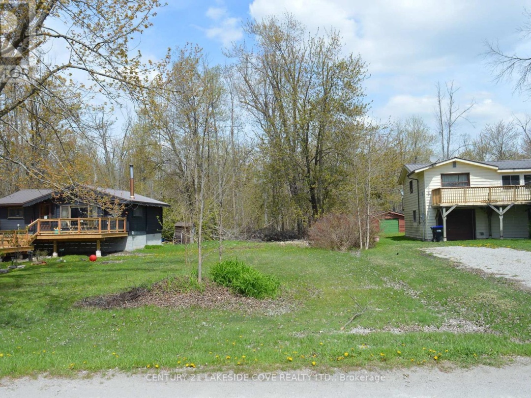 2689 Lakeshore Drive, Ramara (Brechin)