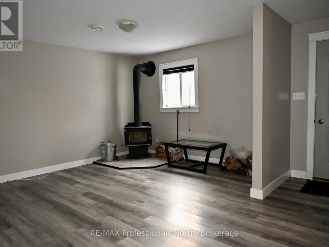 351 CHUB LAKE ROAD, Huntsville (Brunel)