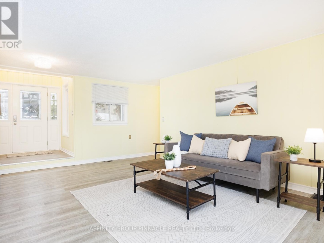 14 ORIOLE ROAD, Cameron Lake