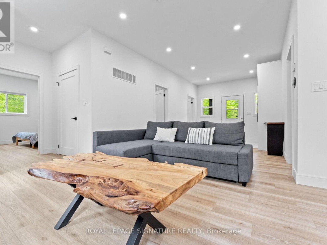 44 SUNNYSHORE PARK DRIVE, McKellar