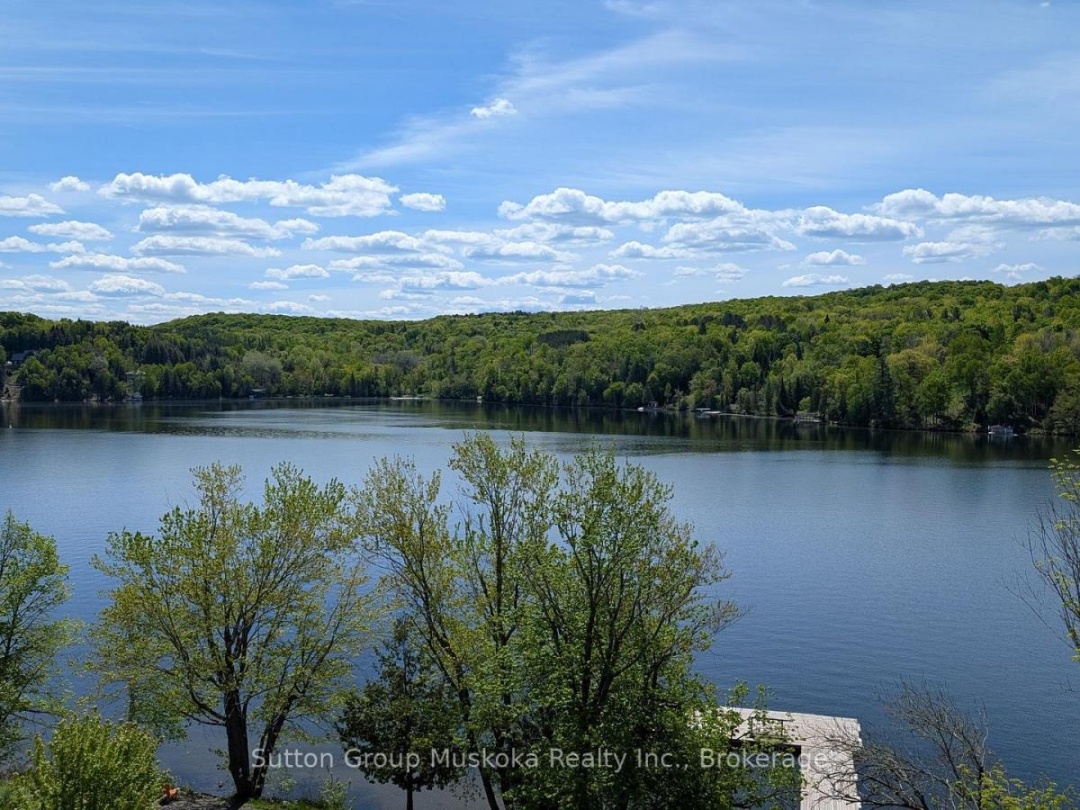 423 - 25 PEN LAKE POINT ROAD, 