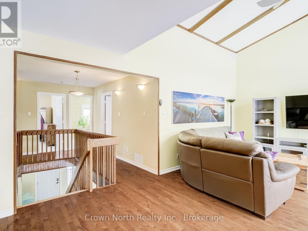 39 TURTLE PATH, Lake Simcoe