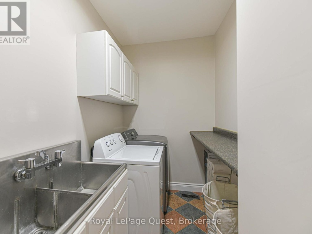 1046 SOUTHWOOD ROAD, 