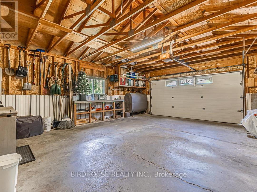 132 FENELON DRIVE, Sturgeon Lake