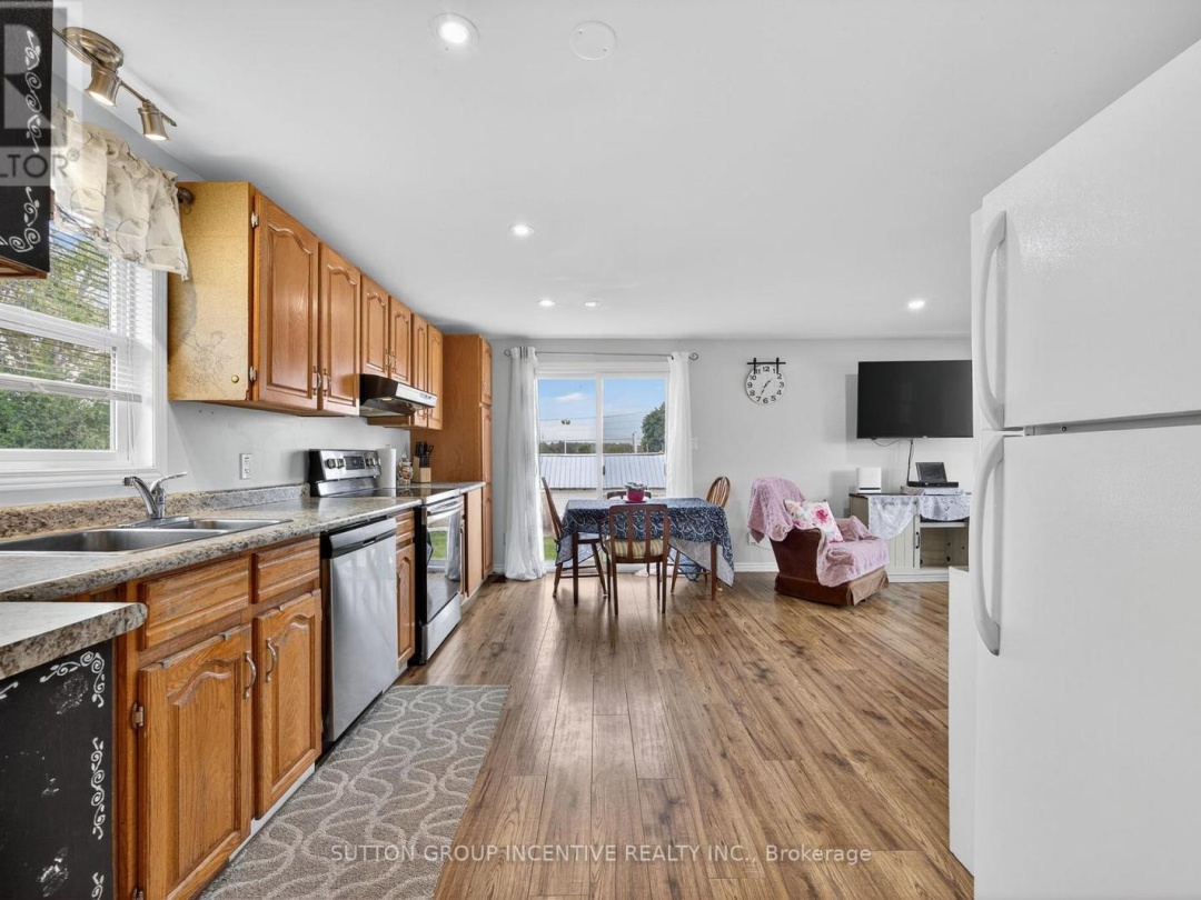 4652 PLUM POINT ROAD, 