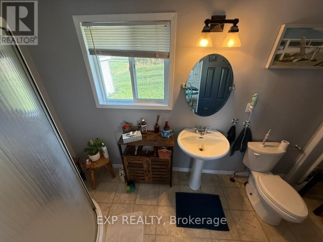 6222 BLUEBIRD STREET, Lake St. John