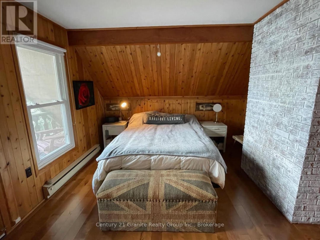 1038 BROKEN PADDLE ROAD, Miskwabi Lake