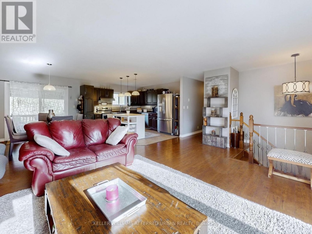 30 TRENT RIVER ROAD N, 