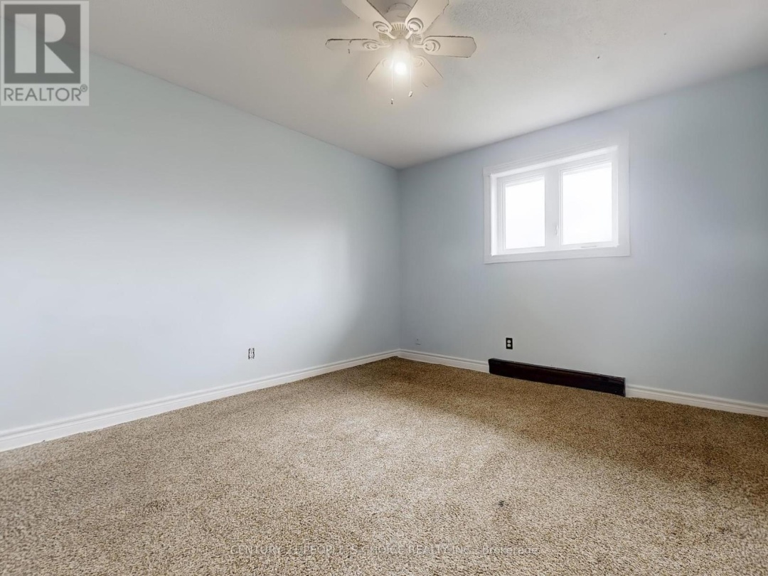 156 MAIN STREET W, 