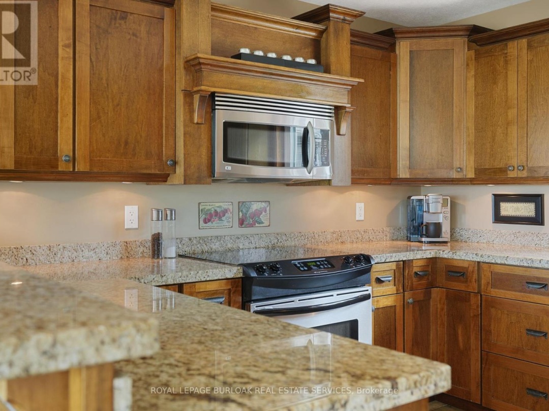 36 MANITOUWABING ESTATES ROAD, 