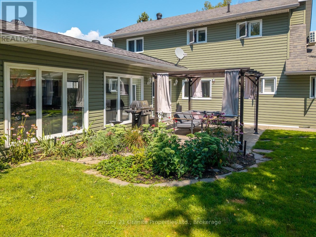 7 TUDHOPE STREET, 