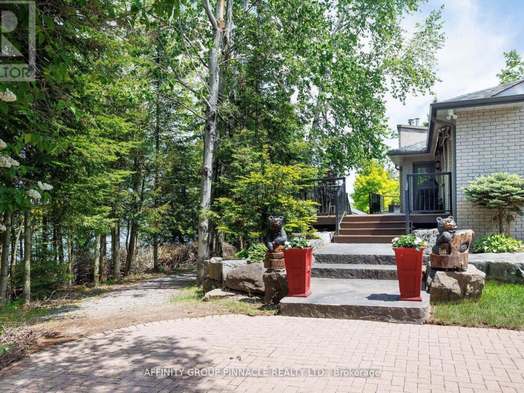 90 MCGREGOR DRIVE, 