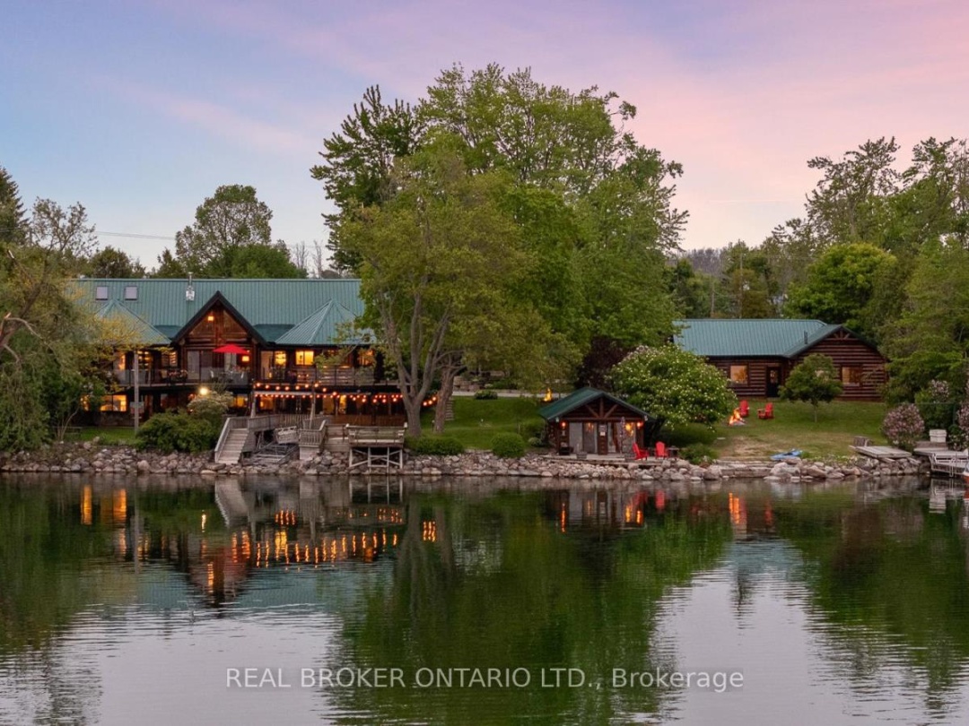 99 CREIGHTON STREET, Lake Simcoe