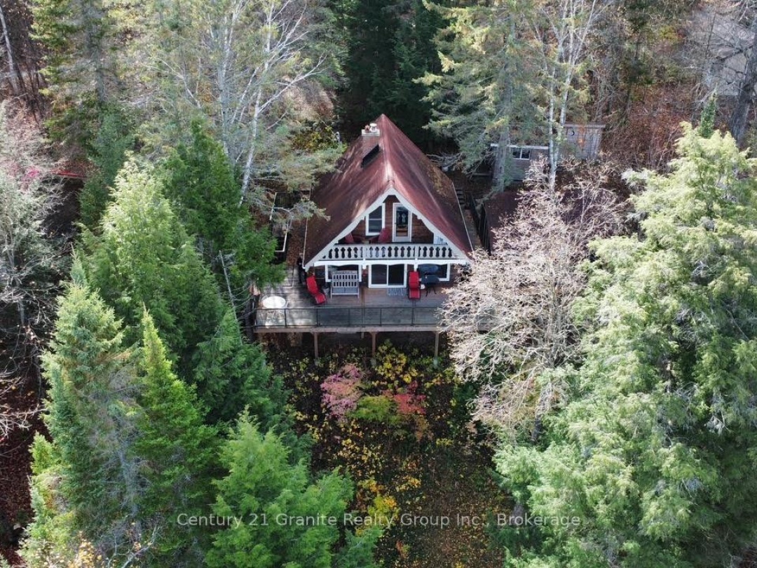 1038 BROKEN PADDLE ROAD, Miskwabi Lake