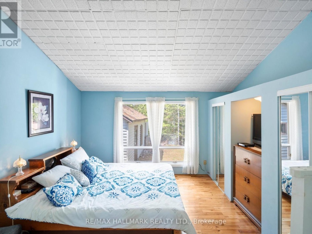 25 LITTLE SILVER LAKE WAY, Little Silver Lake